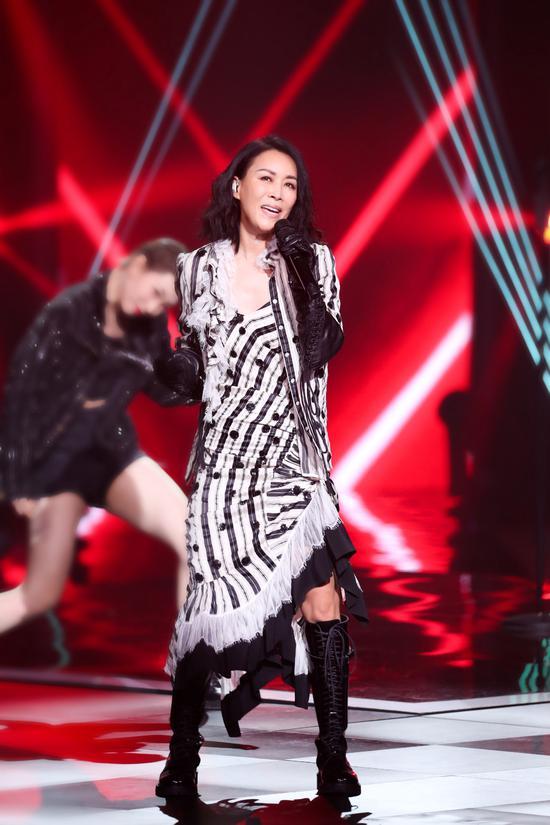 那英新歌，學習之旅的自信旋律，變化中的成就與旋律