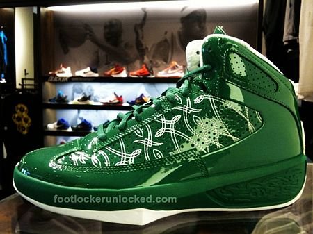 揭秘籃球傳奇雷阿倫的裝備升級(jí)之路，最新戰(zhàn)靴亮相！