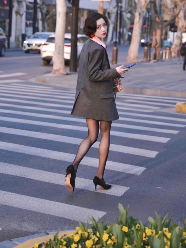 警惕非法色情內(nèi)容，遠(yuǎn)離辣文絲襪誘惑，尋找健康娛樂(lè)方式