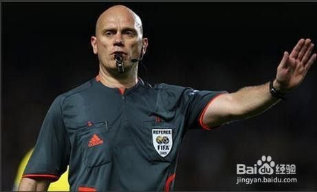 最新足球裁判手勢圖解，小裁判的日常趣事與友情紐帶，揭秘足球裁判手勢的魅力