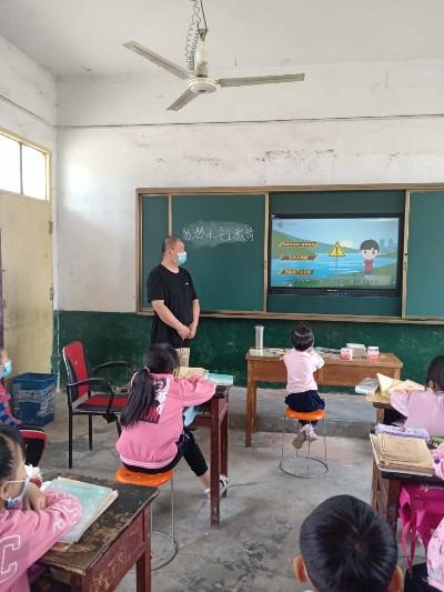 唐河貼吧最新交通事故深度分析與觀點(diǎn)闡述，事故原因及影響探討