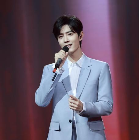 肖戰(zhàn)最新應(yīng)援點亮科技之光，新品璀璨，生活因你而精彩