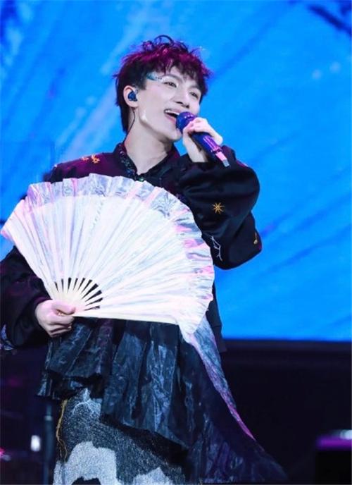 火花最新歌曲，自然美景之旅，探尋內(nèi)心的平和寧?kù)o