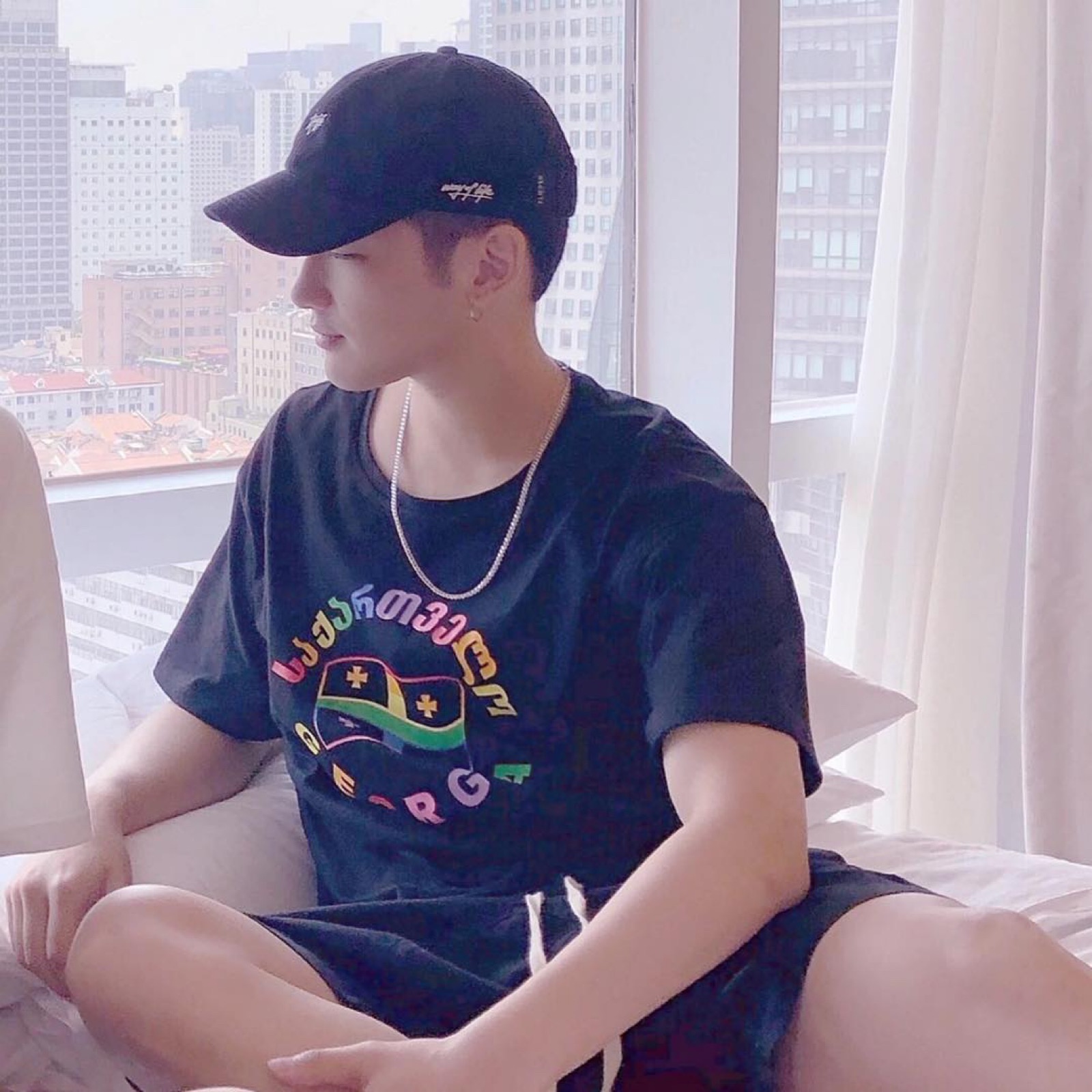 單人情侶的日常趣事，最新篇章