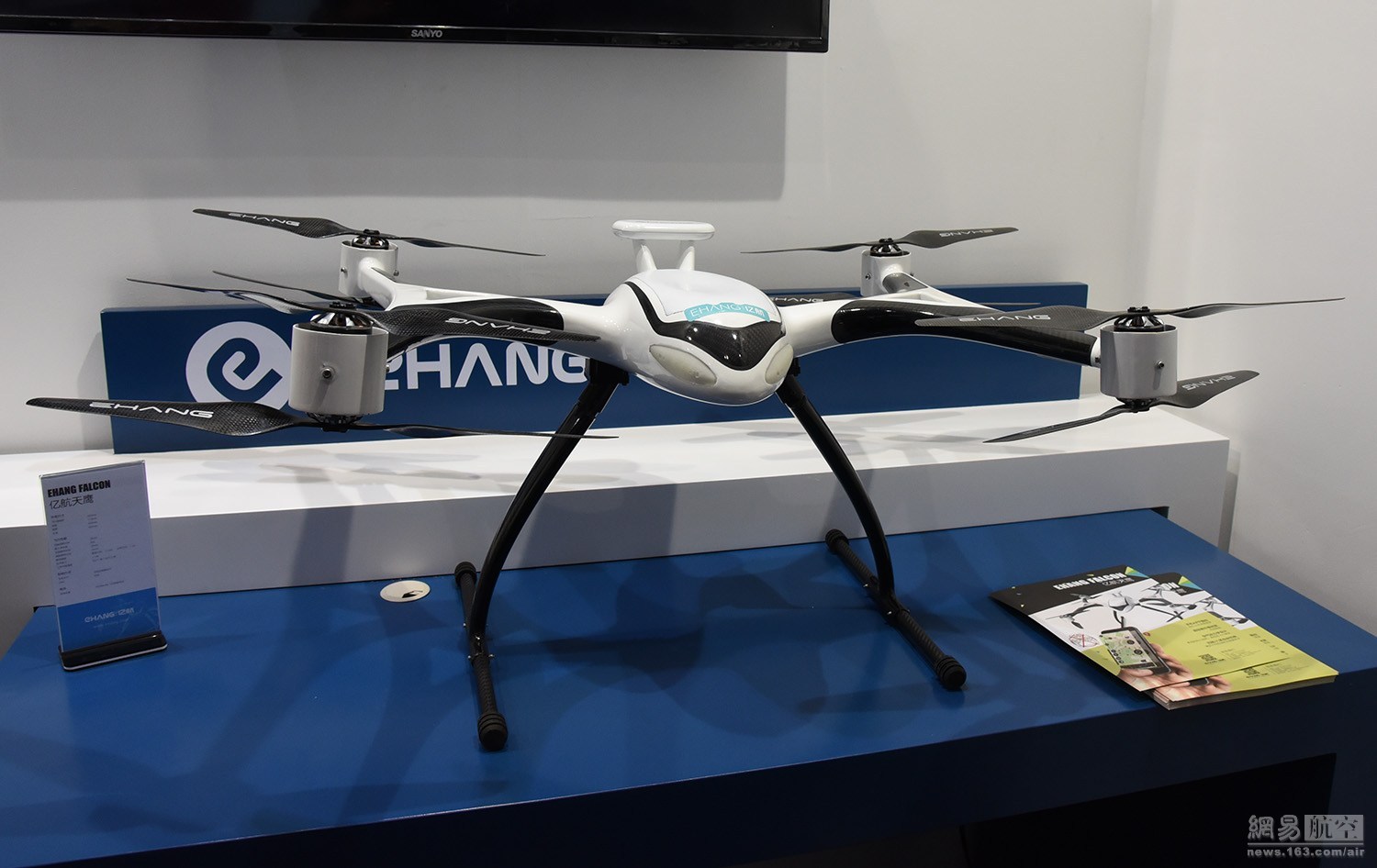 無人機表演價格揭秘，背景、發(fā)展及其在特定時代的地位影響