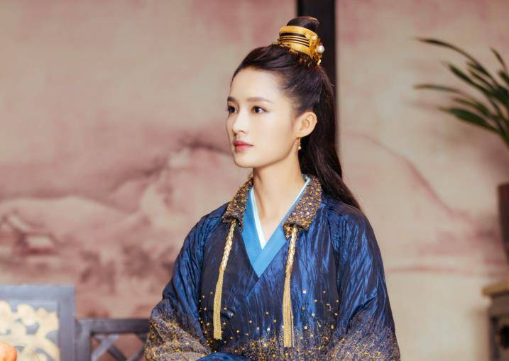 演員李齡，與自然美景的邂逅與內(nèi)心寧?kù)o之旅