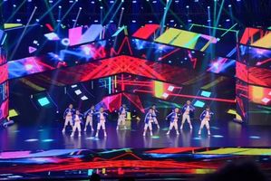 潮流舞蹈風(fēng)采，舞動(dòng)人生，自信閃耀的魅力瞬間