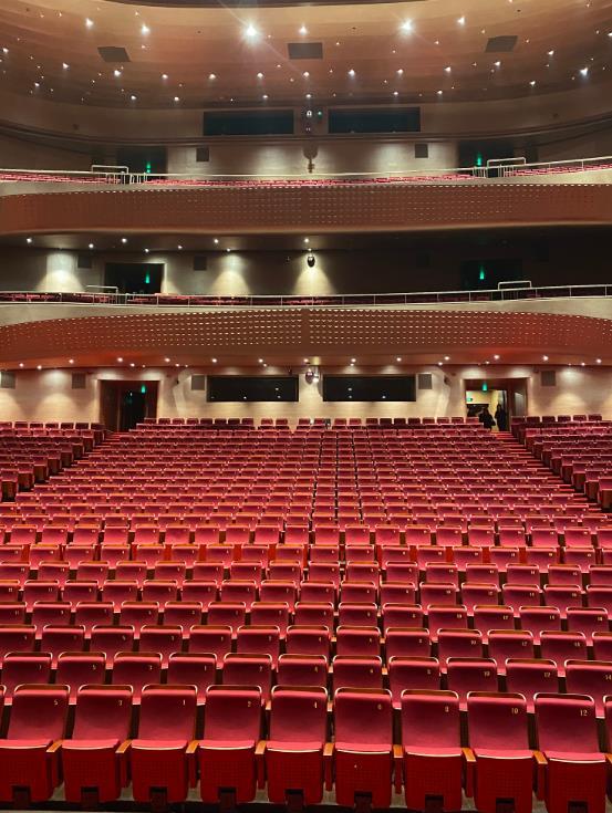 11月21日出生明星的寧靜之旅，與大自然美景的邂逅和內(nèi)心的尋找