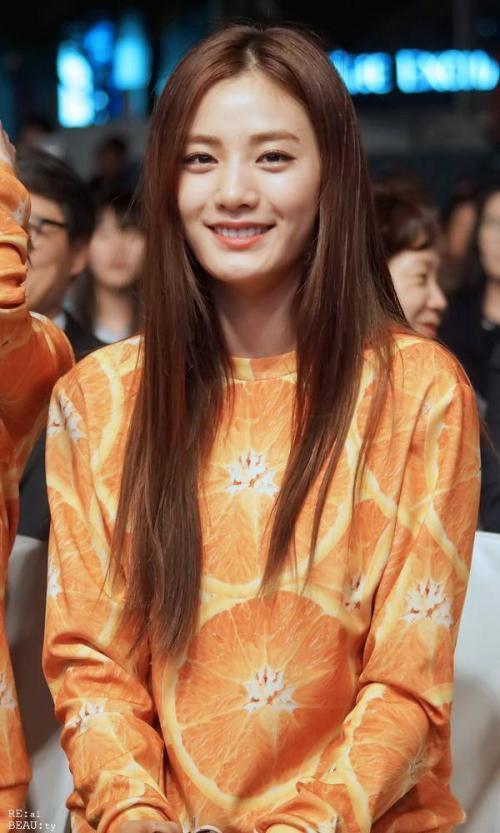 韓國女明星的心靈之旅，自然美景探尋與內(nèi)心平靜的追尋