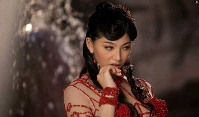 肉蒲團(tuán)女演員的勵(lì)志之旅，變化、自信與成就感的探索