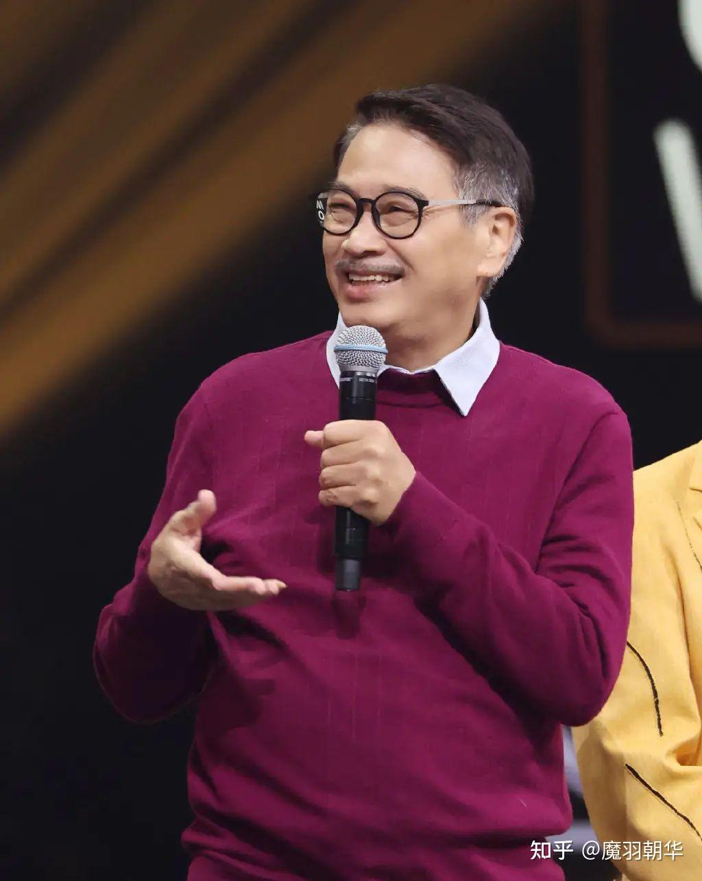 笑星男演員，從舞臺(tái)到心靈的自信閃耀之旅，成就感的追求之路