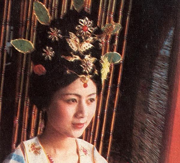 演員馬蘭圖片集，展現(xiàn)風(fēng)采的劇照欣賞