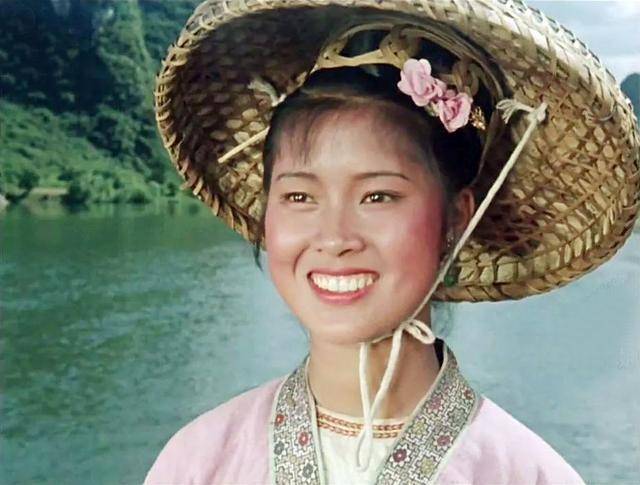 劉三姐電影，展現(xiàn)變化、自信與成就的力量傳奇之旅