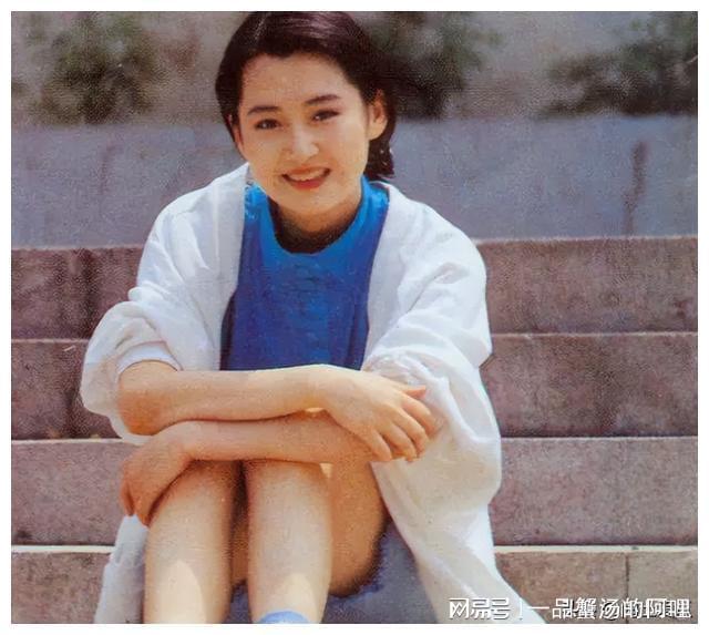 重磅推出，演員楊青科技新品，引領(lǐng)未來生活新潮流！