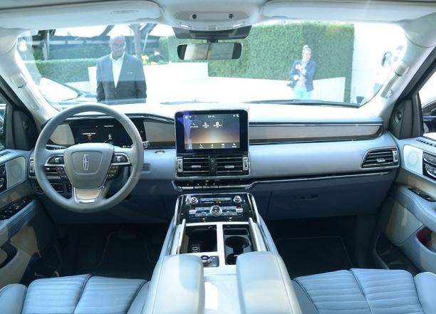 現(xiàn)代木紋門款式推薦，選購(gòu)、安裝指南與流行趨勢(shì)解析