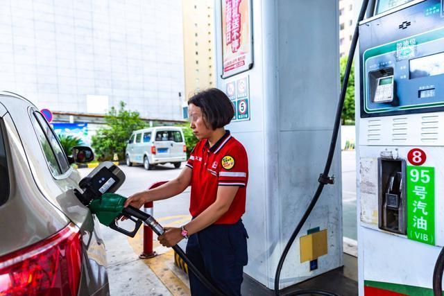 廣安汽油價(jià)格變化中的學(xué)習(xí)之路，自信與成就感的源泉