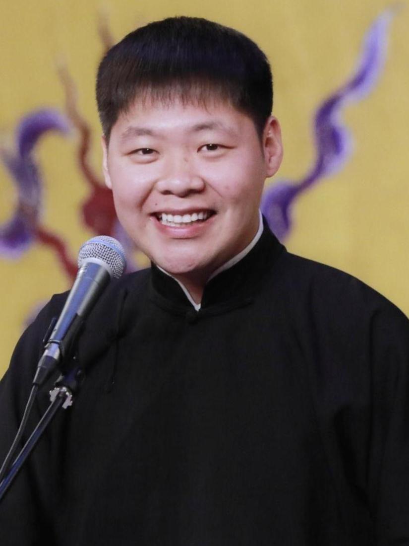 相聲演員鶴，傳承與創(chuàng)新的藝術(shù)人生之旅