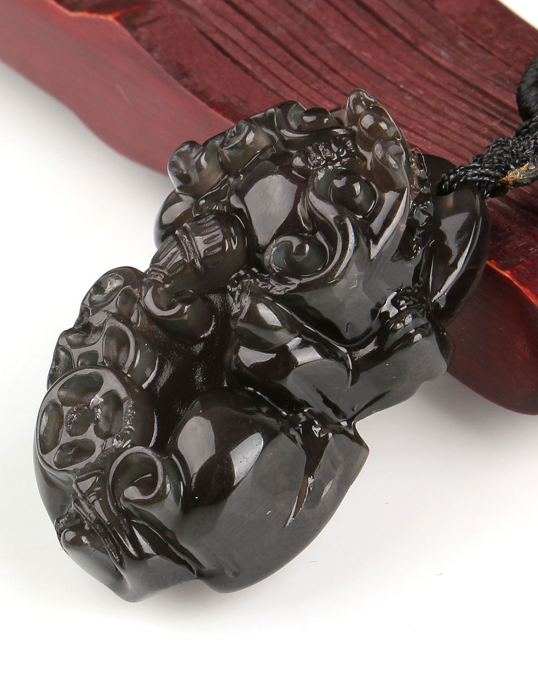 黑曜石貔貅吊墜價(jià)格深度解析與觀點(diǎn)闡述