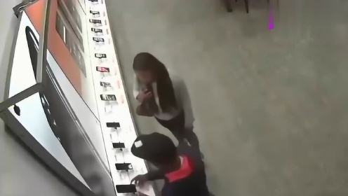 高科技產(chǎn)品的革新之旅，體驗(yàn)未來(lái)科技生活的狠偷偷最新之旅