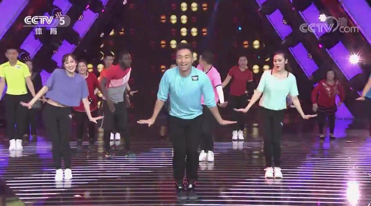 王廣成最新健身舞，小巷深處的舞動魅力