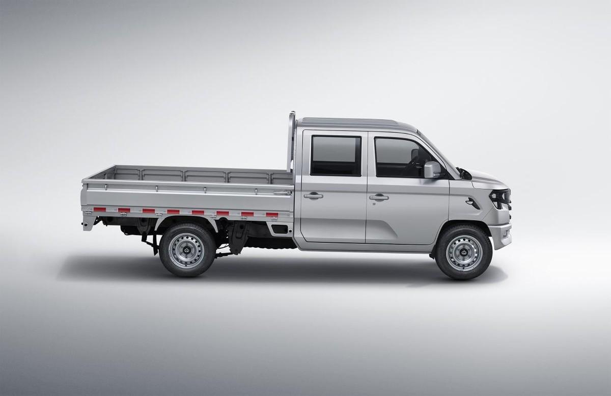 最新款長(zhǎng)安星卡雙排，領(lǐng)略獨(dú)特風(fēng)采！