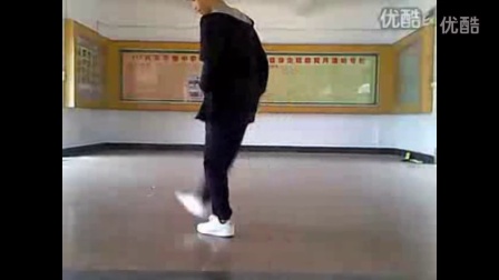 科技風(fēng)潮下的鬼步舞，炫麗交融的最新視頻欣賞