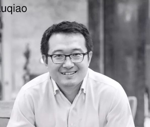 何匡最新女友，變化的力量與自信成就之路的見(jiàn)證者