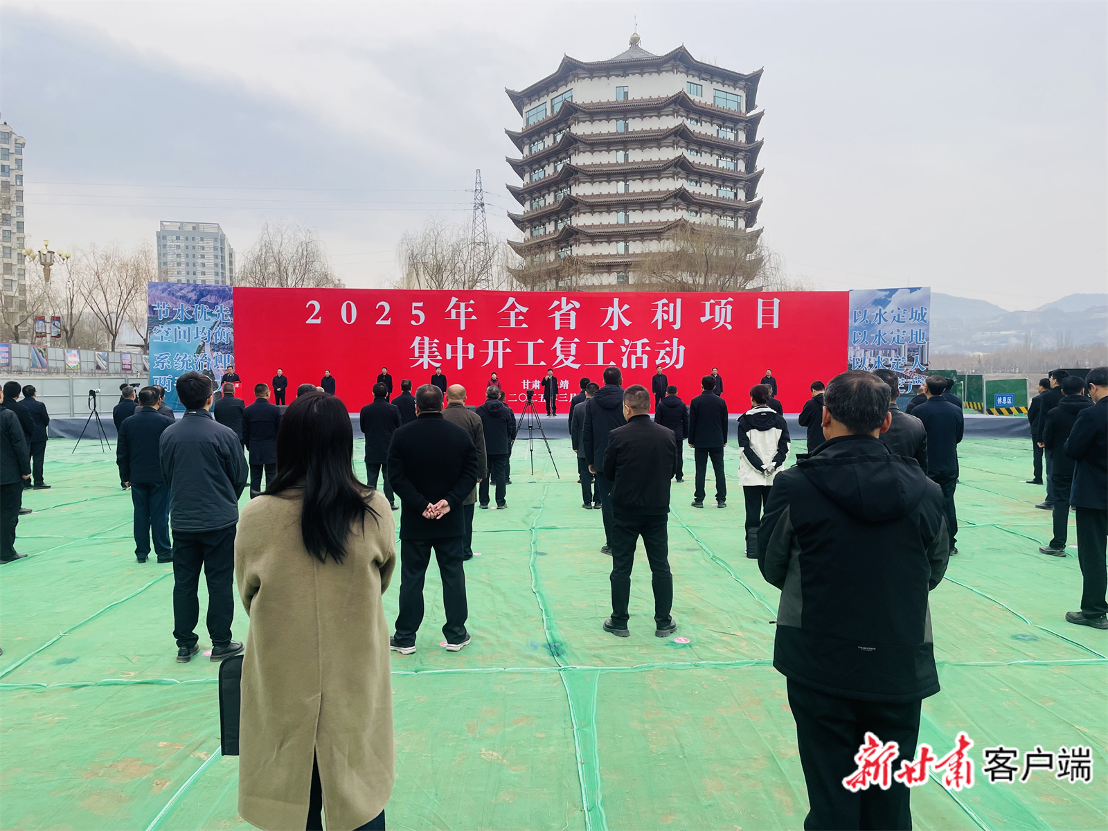 甘肅復(fù)工最新動態(tài)，自然美景探索之旅，重拾內(nèi)心平靜