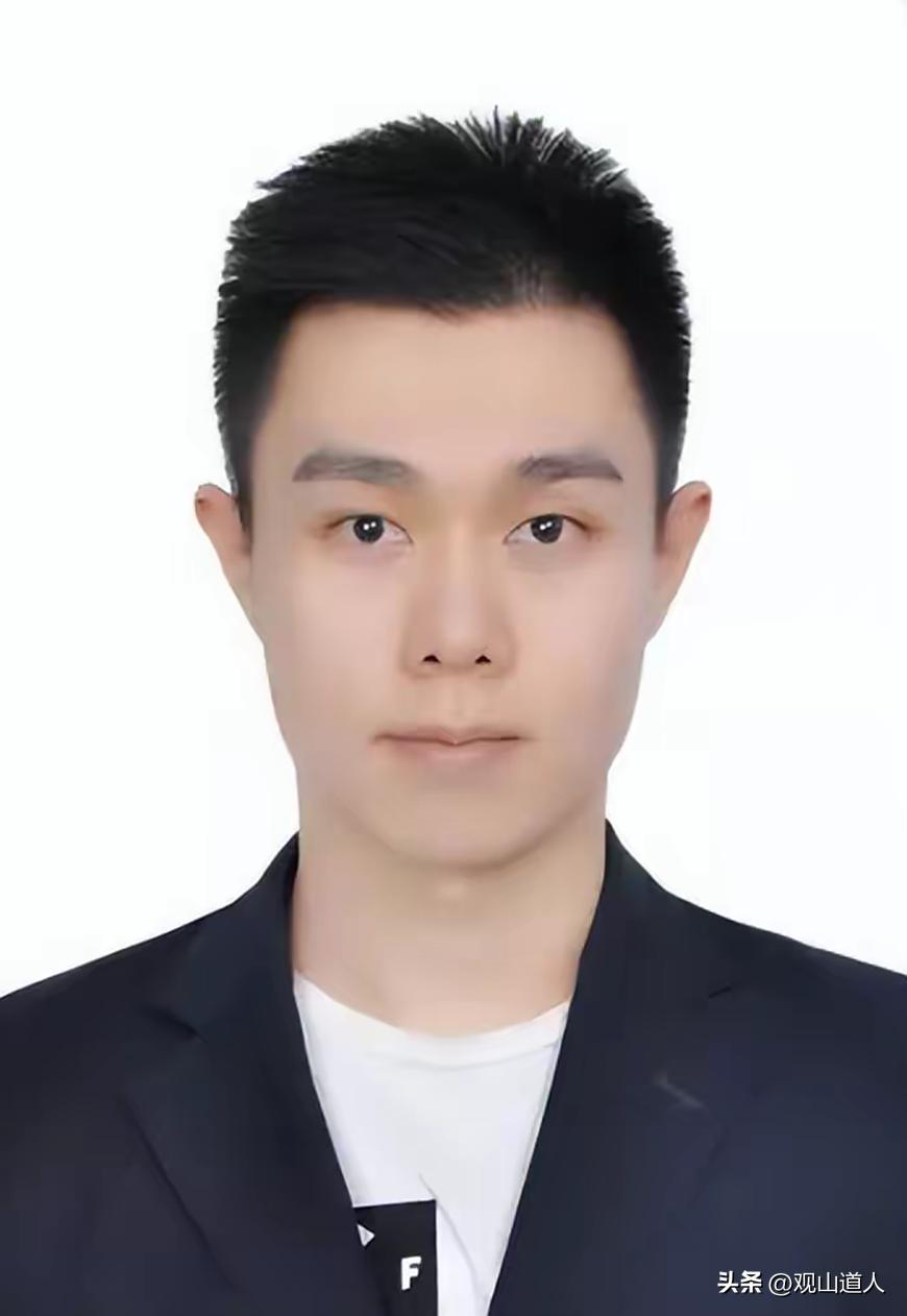 北大女生時(shí)尚搭配與技能提升，最新時(shí)尚包款指南